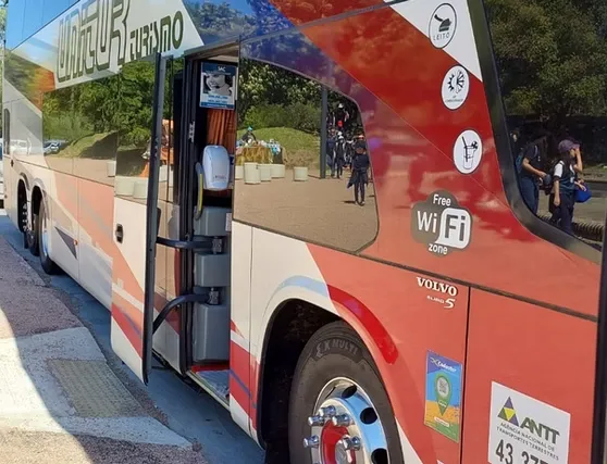 fd842f_179aa7044e1d4cc982f77b0347136300~mv2