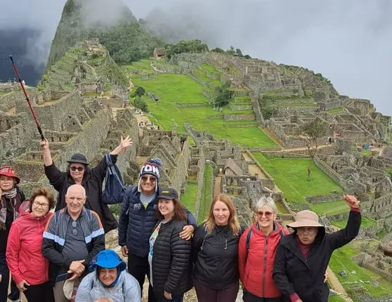 fd842f_305675270b104610849efaf47bc634d5~mv2