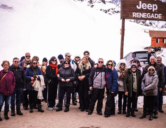 fd842f_687a298256ad4eb79272a7e389c1dc17-mv2