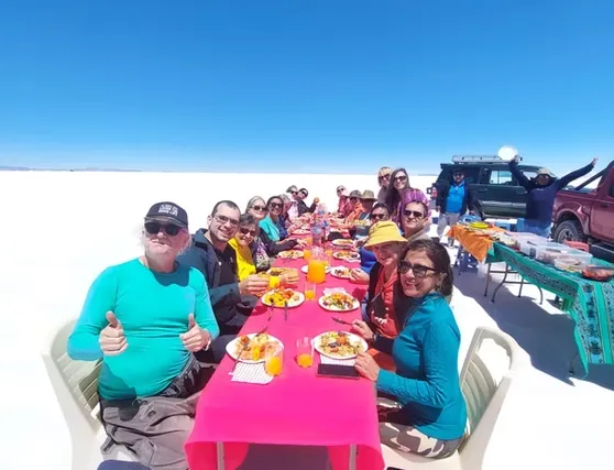 fd842f_9f859b4fbef24f07bfe95a2465ac206f~mv2